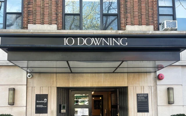 10 Downing 1