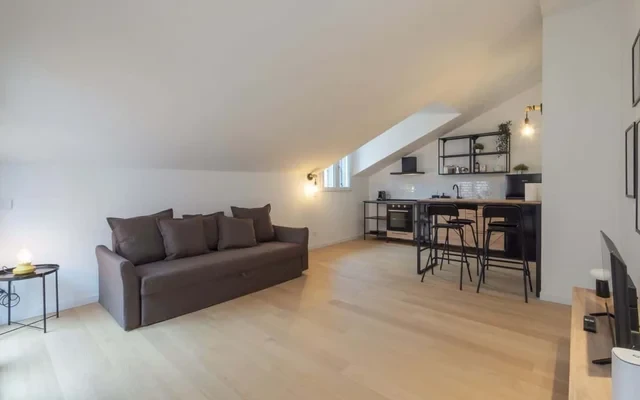 Bilocale in Via Errico Petrella 4 E 1