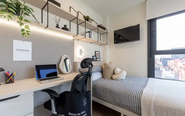 Plaza Castilla - Madrid student accommodation
