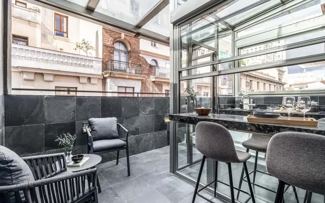Monroe - 2 Bedrooms in Chueca 3