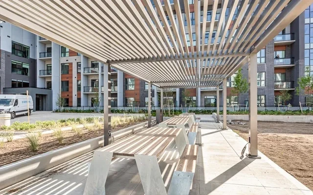5North Condos - Oakville student accommodation