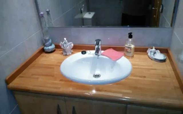 apartment near Carrer de Lleida 3