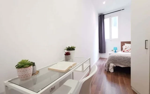 Appartamento minimalista a Madrid, Calle Valencia 3