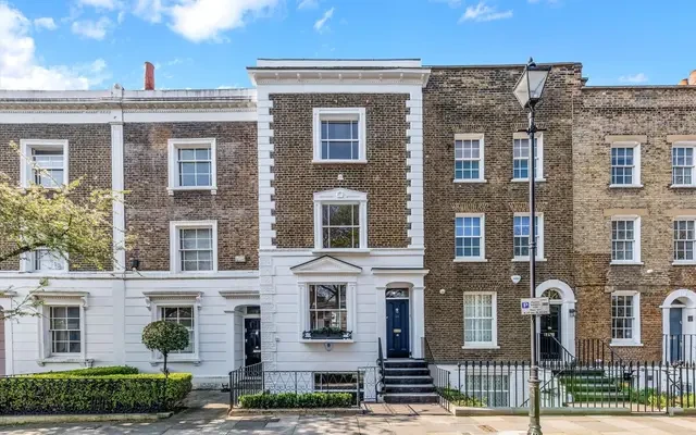 Cleaver Square, London, SE11 4DW 0