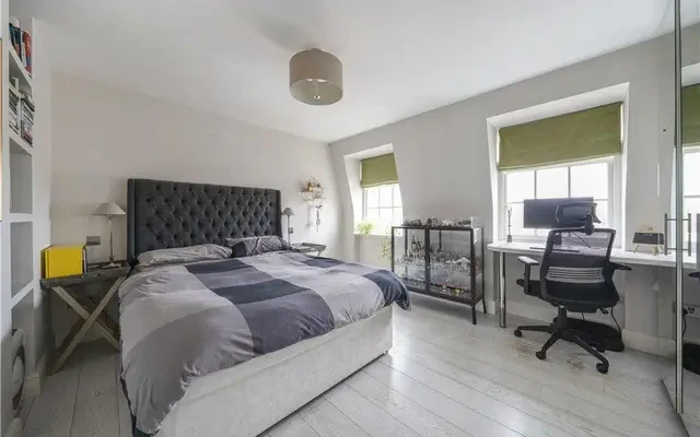 LH-Clarewood Court 1