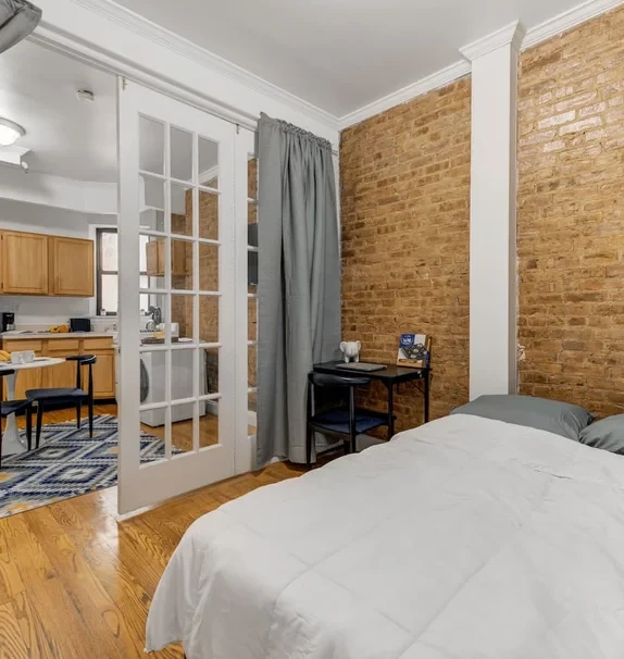 The Lexington House