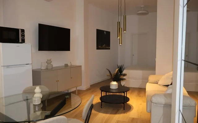 Apartamento en Plaza Ricardo Verdugo Landi, Malaga 0