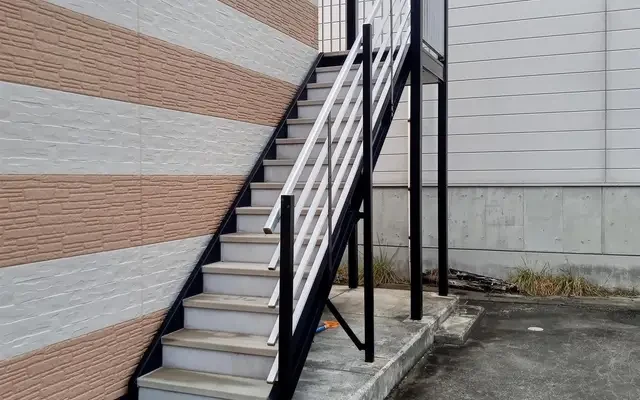 レオパレス桜 1