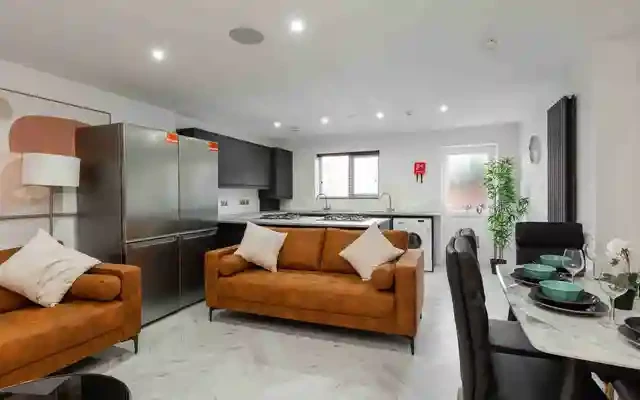 8 Rudgard Lane 2