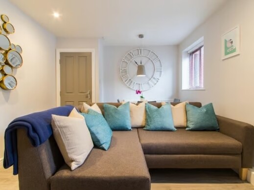 Flat 1, Victoria Court Mews