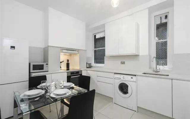 Iverna Court Kensington London W8 3