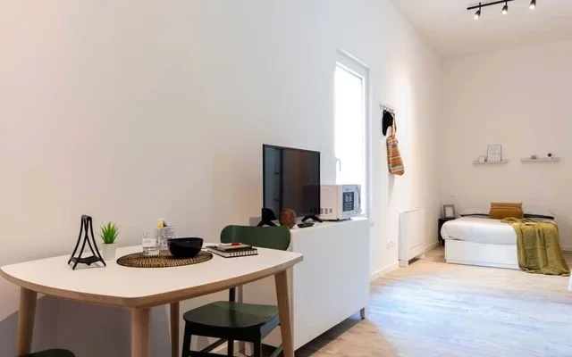 Appartamento in  Via Ermete Zacconi 4