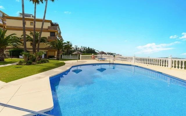 View of the sun apartment with pool 1