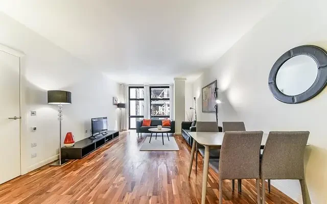 Discovery Dock Apartments West, South Quay Square, London, E14 9RT 0