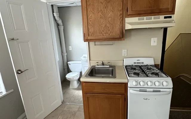 UCA - 3937 Pine Street 3