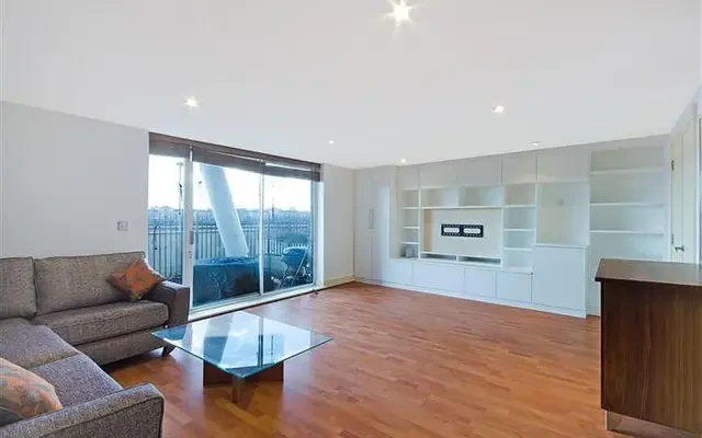Apollo Building, Newton Place, London, E14 3TS 0
