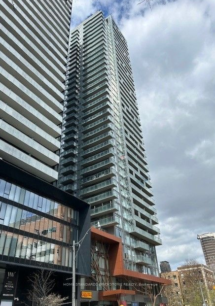 50 Wellesley St E 3303