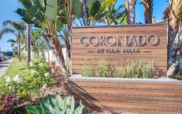 Breakpointe Coronado 3