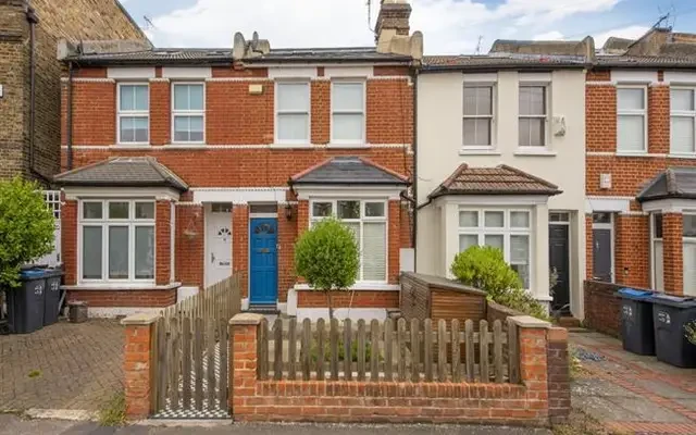 Amity Grove, London, SW20 0LJ 0