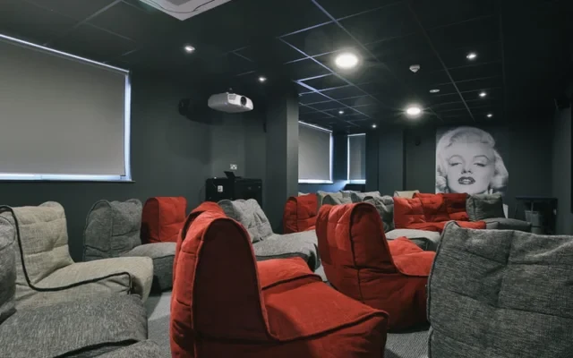 Europa House 3