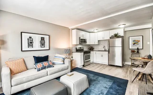 The Maynard at 2545 W Fitch 3