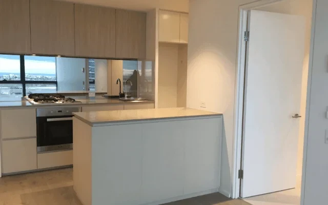 883 Collins Street 4