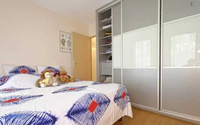 Great bedroom near Comédie Tour Eiffel theater 2