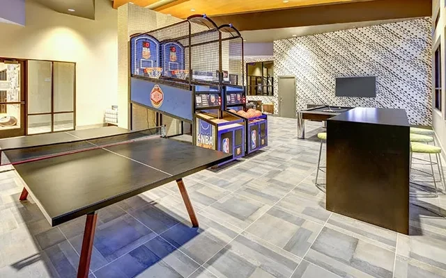 U Centre on Turner 4