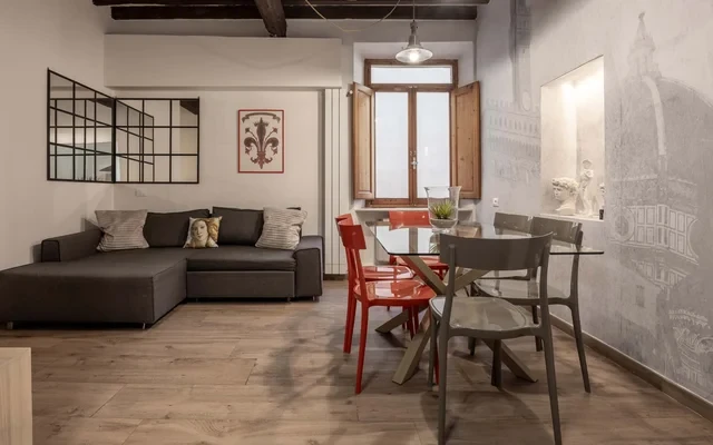 Laurel Apartment 4