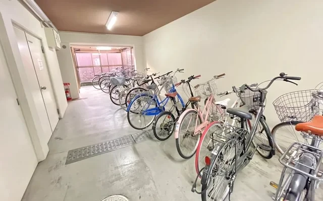 Excellent Marutamachi 306 2