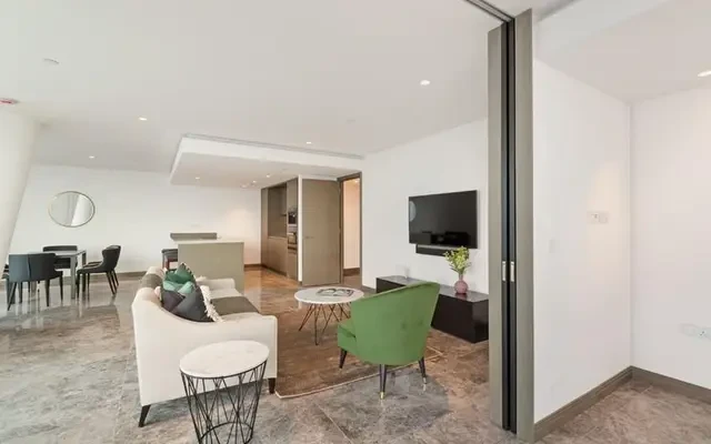 One Blackfriars, Blackfriars Road, Southbank, London, SE1 9GQ 4