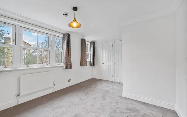 Chapman Square, Wimbledon, London, SW19 5QQ 4
