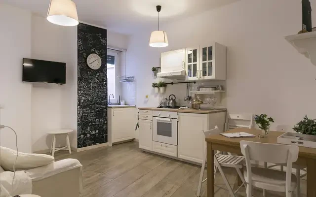 Via Sinuessa 1