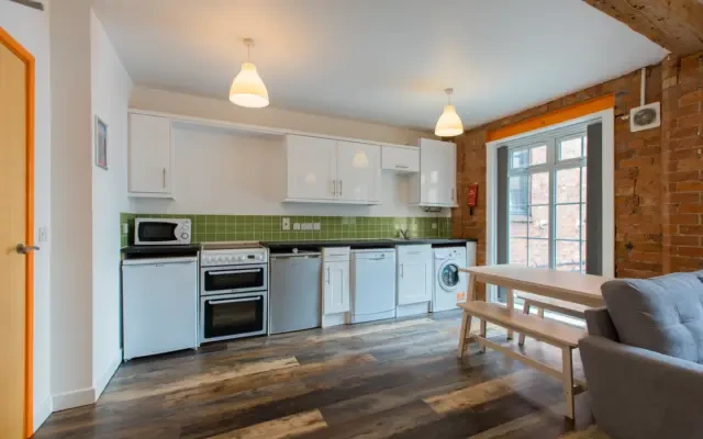 Flat 3, Braunstone Gate, LE3 5LG 4