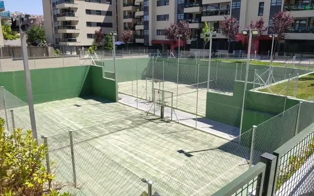 apartment near Calle Luis García Berlanga 3