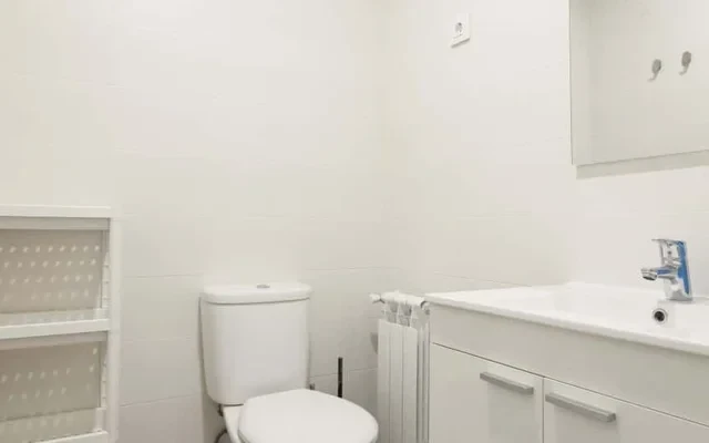 Calle de Cebreros, 16 1