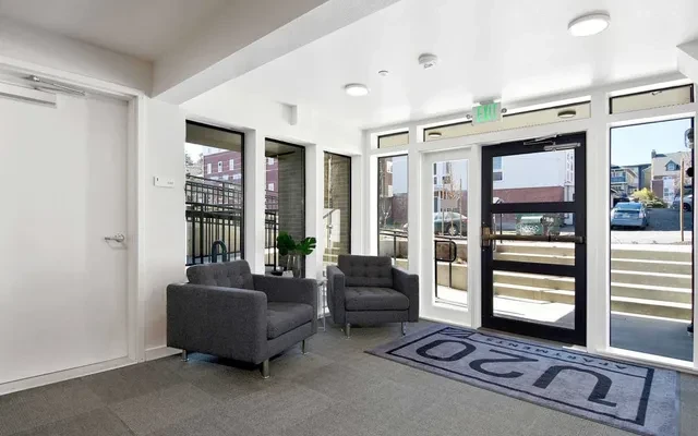 U20 Apartments 4