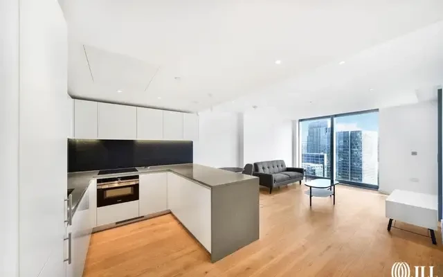 Landmark Pinnacle, London E14 2