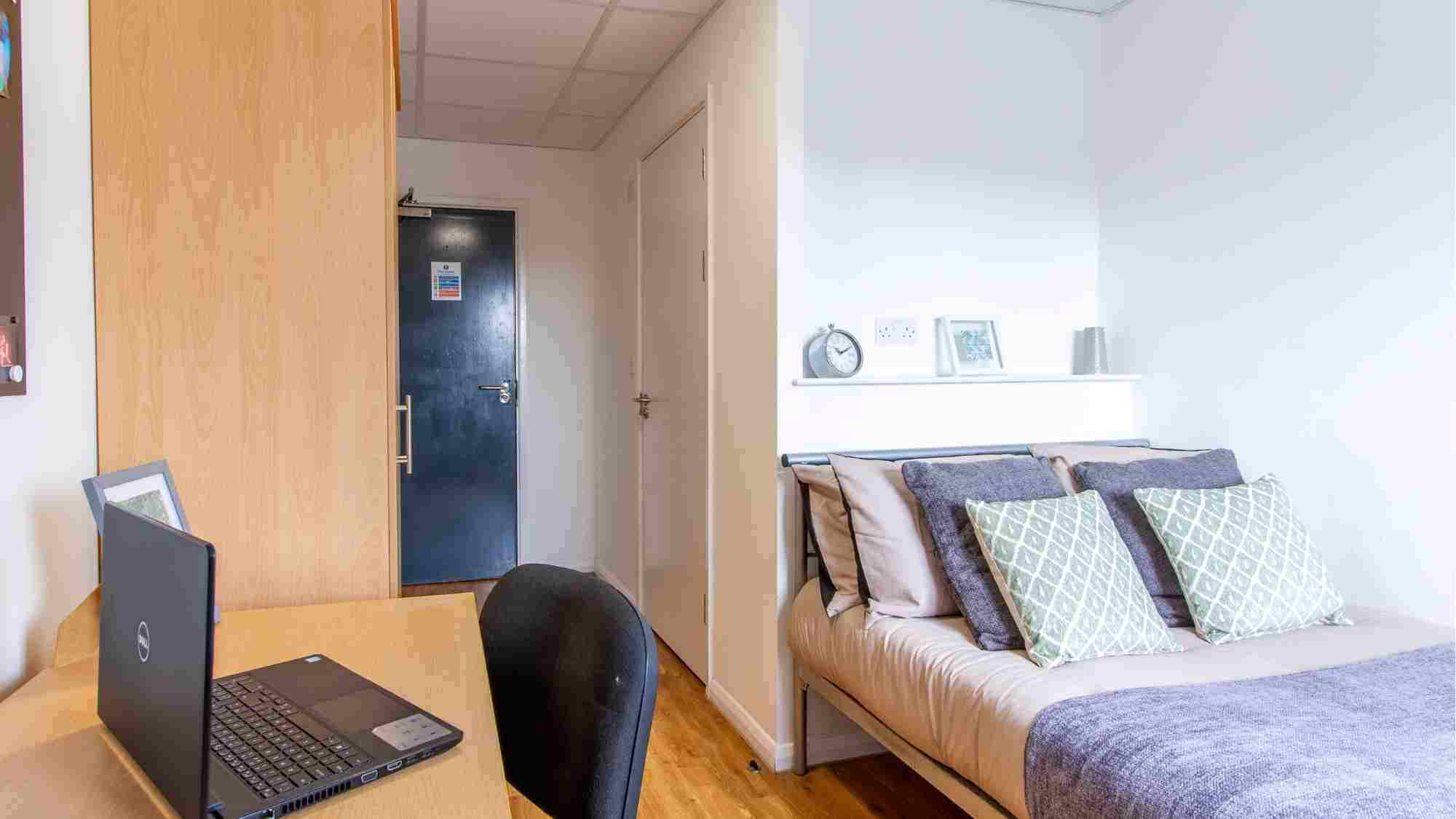 uhomes.com | Student Accommodation, Housing, Flats, Apartments for Rent