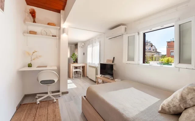 Apartment in Via Torino, Roma for 35 m² 0