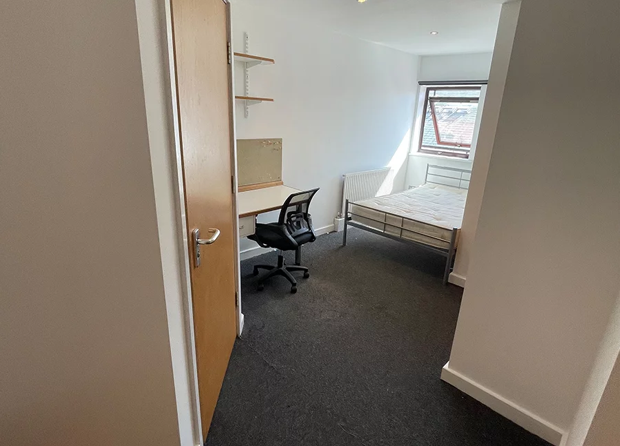 Halls C: Standard Ensuite Rooms