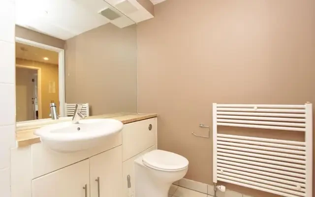apartment near Metcalfe Court, John Harrison Way 3