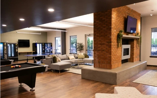 Axis 360 Apartments 4