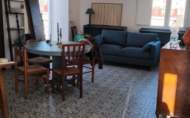 Bilocale con ampio terrazzo in via Antonio De Curtis a Napoli 3