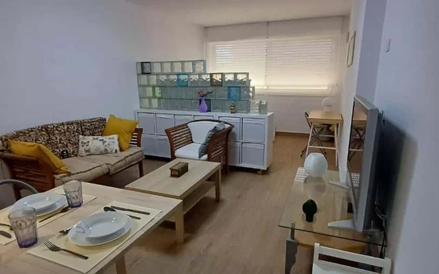 Apartamento en Plaza Ciudad de Viena 3
