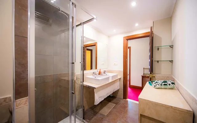 Iparraguirre Kalea Bilbao 48009 Spain 2