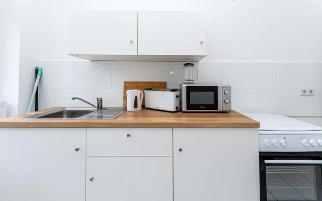 Studio Apartment 3