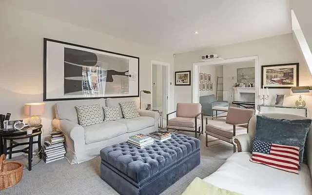 Coleherne Court, Redcliffe Gardens, Chelsea, London, SW5 0DY 1