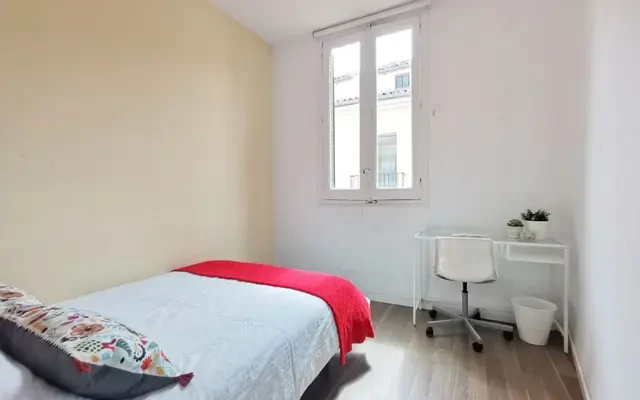 Comodo appartamento in Calle Valencia 2