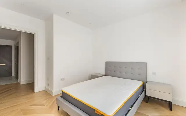 Millbank, London, SW1P 3AN 2
